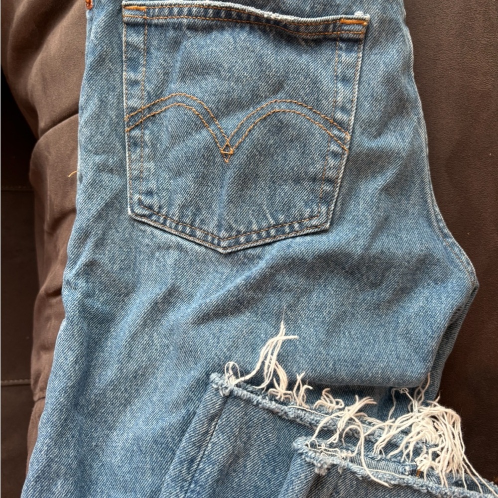 Levis Wedge jeans size 25